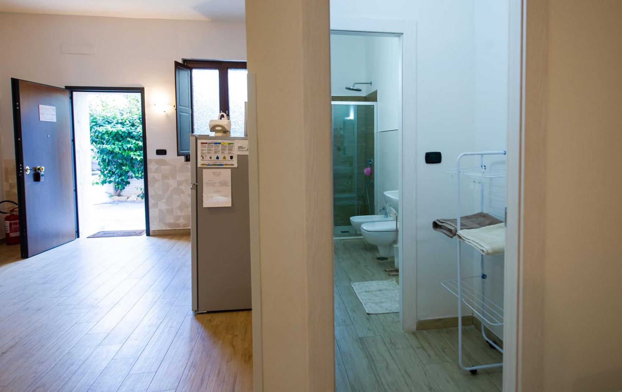 Intero Alloggio, Binario 18 Brindisi Exterior photo