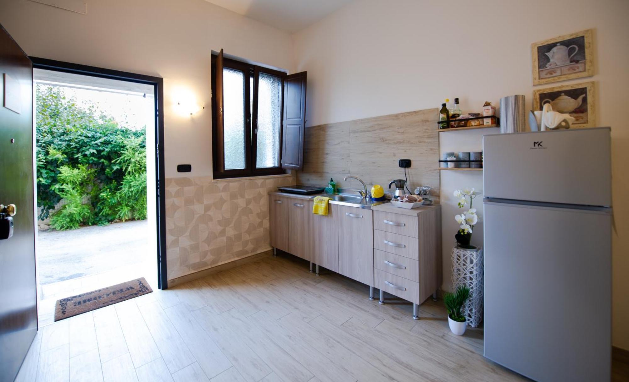 Intero Alloggio, Binario 18 Brindisi Exterior photo